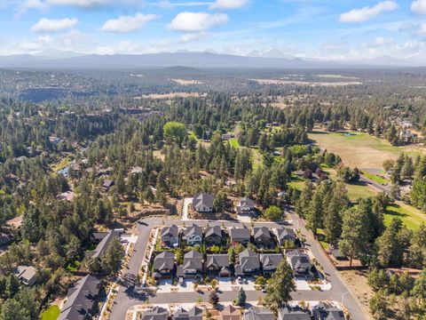 Tiny photo for 63326 Thoroughbred Place, Bend, OR 97703 (MLS # 220213305)