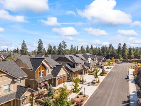 Tiny photo for 63326 Thoroughbred Place, Bend, OR 97703 (MLS # 220213305)