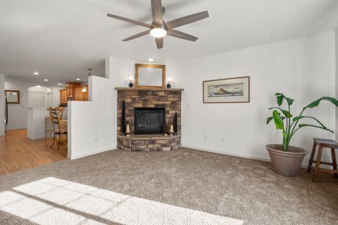 Tiny photo for 20456 Brentwood Avenue, Bend, OR 97702 (MLS # 220211980)