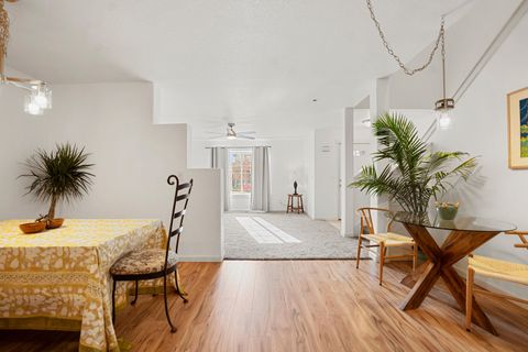 Tiny photo for 20456 Brentwood Avenue, Bend, OR 97702 (MLS # 220211980)