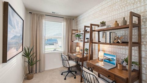 Tiny photo for 2650 Addysen Pk Way, Medford, OR 97501 (MLS # 220219346)