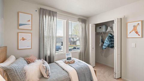 Tiny photo for 2650 Addysen Pk Way, Medford, OR 97501 (MLS # 220219346)