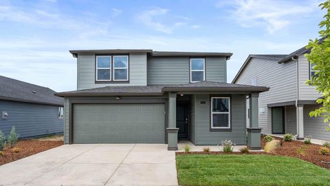 Photo of 2650 Addysen Pk Way, Medford, OR 97501 (MLS # 220219346)
