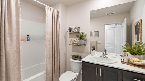 Tiny photo for 2650 Addysen Pk Way, Medford, OR 97501 (MLS # 220219346)