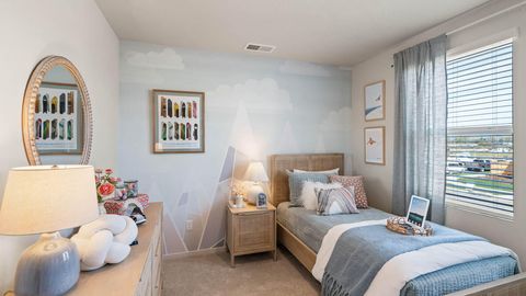 Tiny photo for 2650 Addysen Pk Way, Medford, OR 97501 (MLS # 220219346)