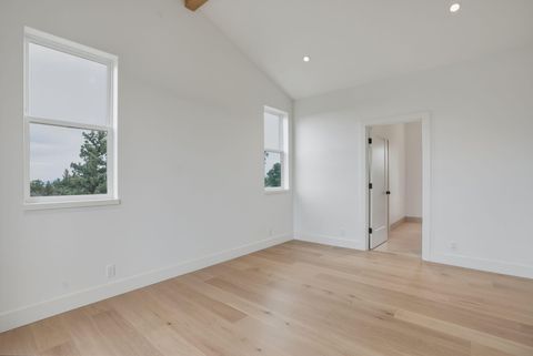 Tiny photo for 7780 SW Wickiup Avenue, Redmond, OR 97756 (MLS # 220217462)