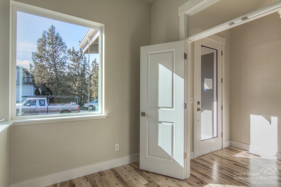 Lakeside Place - Residential