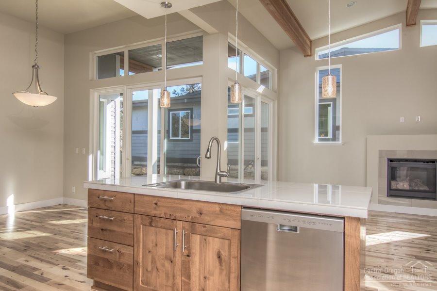 Lakeside Place - Residential