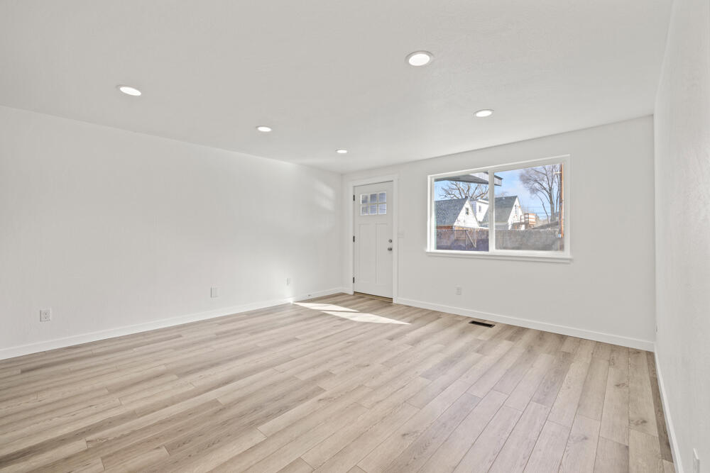 Landis Park - Residential Income