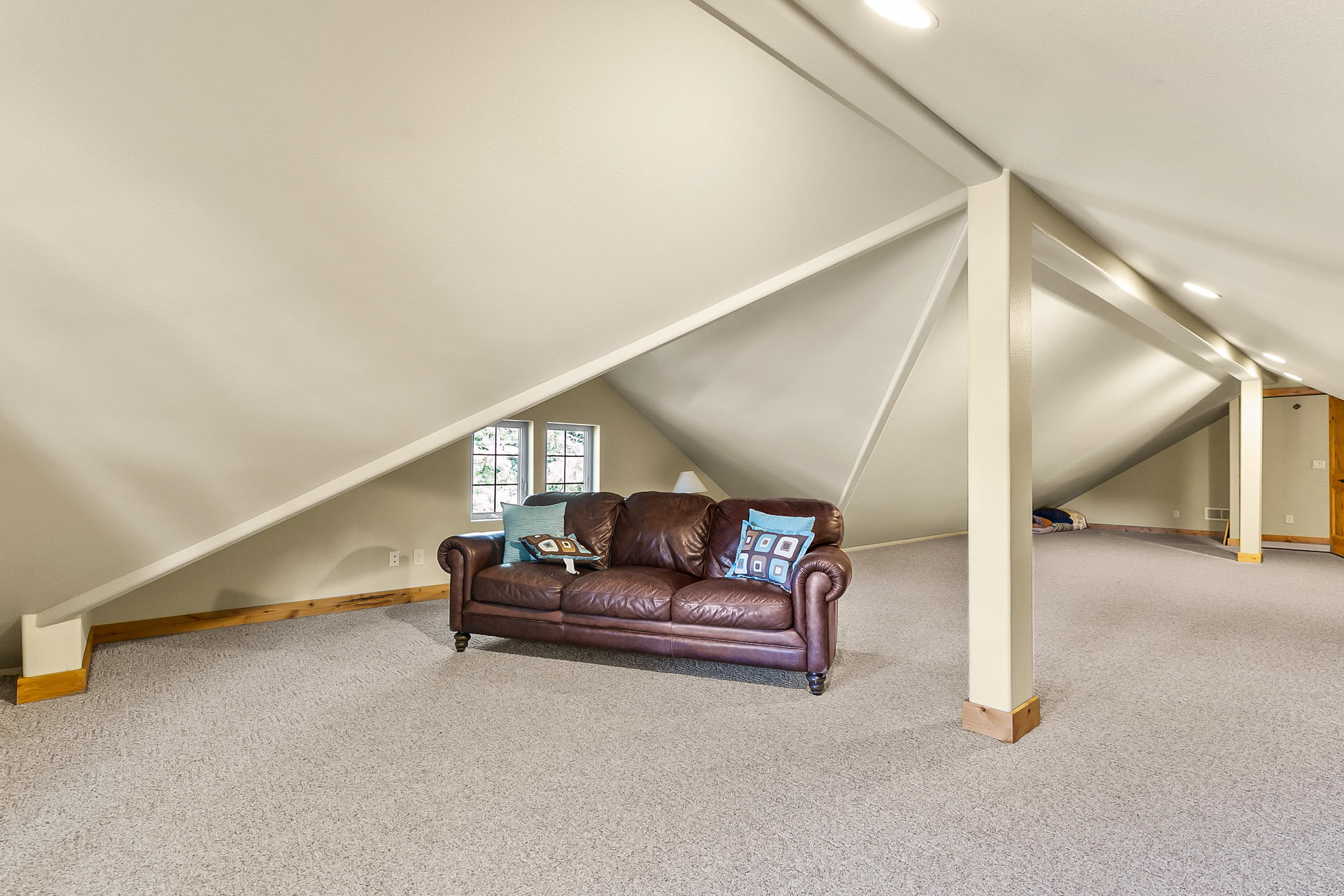 Fairway Point Villag - Residential