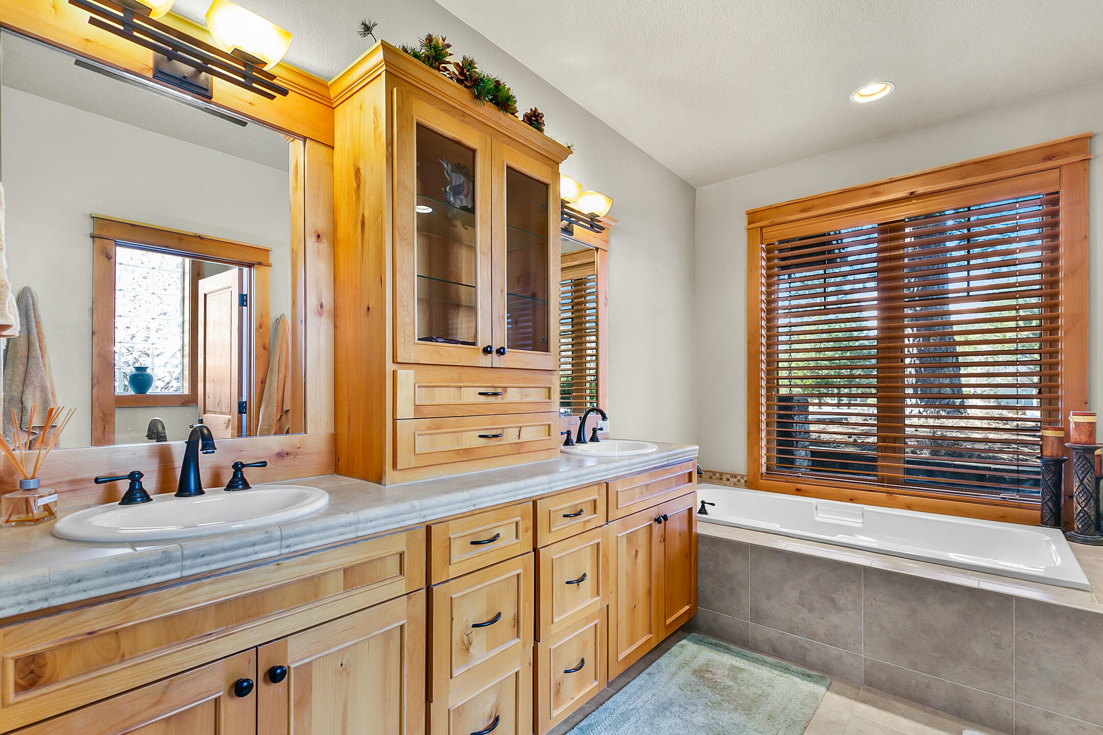 Fairway Point Villag - Residential