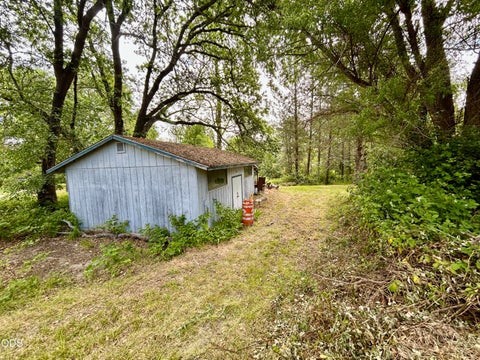 Tiny photo for 2075 SW Allen Creek Road, Grants Pass, OR 97527 (MLS # 220222777)