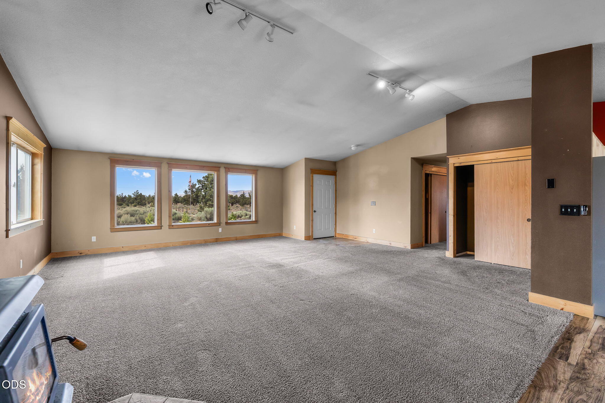 24893 Elk Lane
