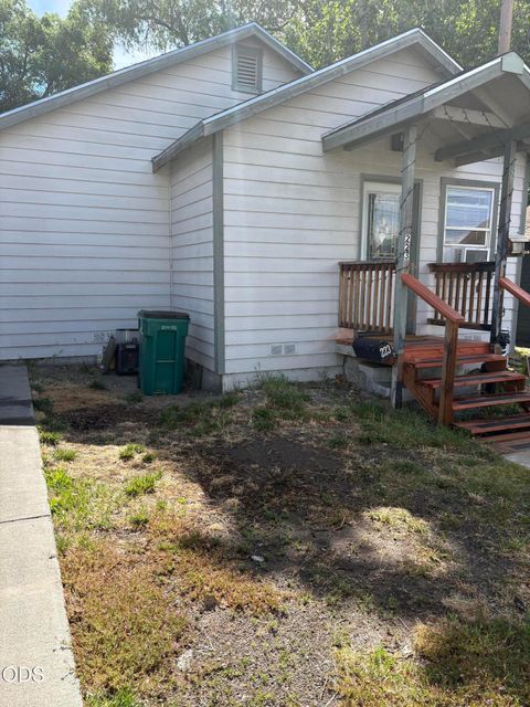 Tiny photo for 223 Mortimer Street, Klamath Falls, OR 97601 (MLS # 220224085)