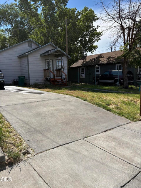 Tiny photo for 223 Mortimer Street, Klamath Falls, OR 97601 (MLS # 220224085)