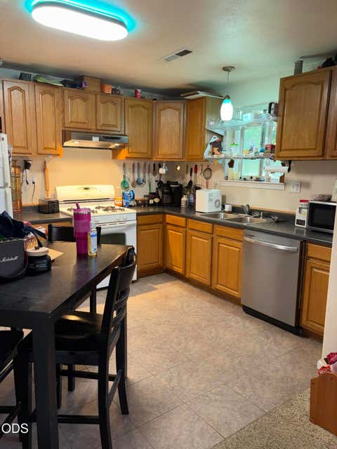 Tiny photo for 223 Mortimer Street, Klamath Falls, OR 97601 (MLS # 220224085)