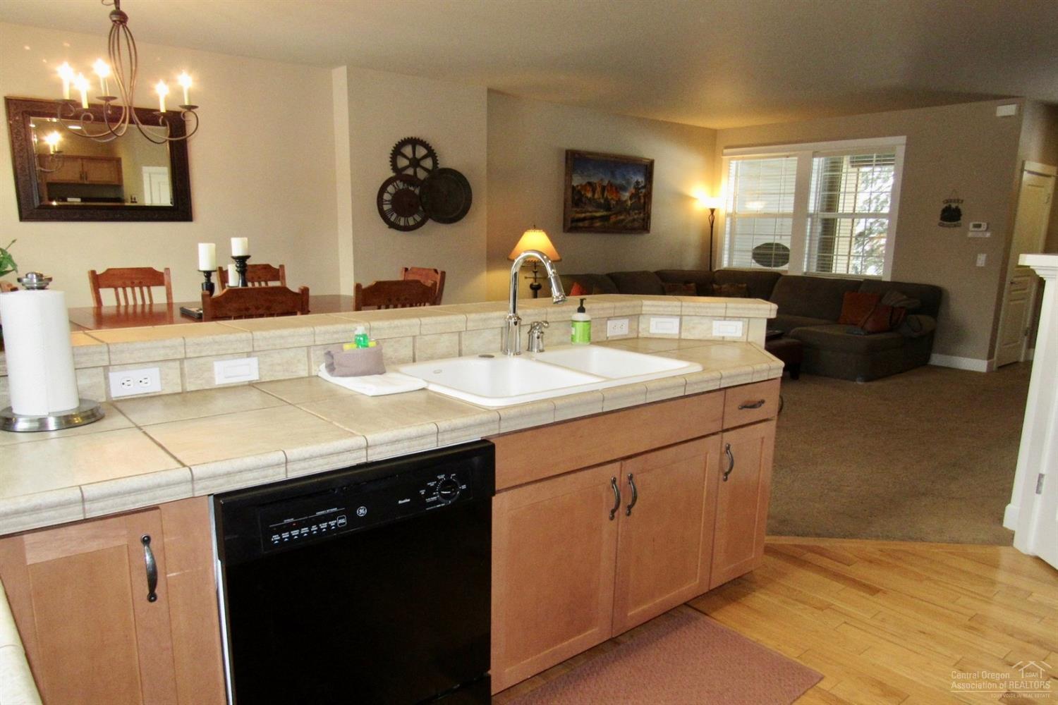 The Bluffs River Ben - Residential