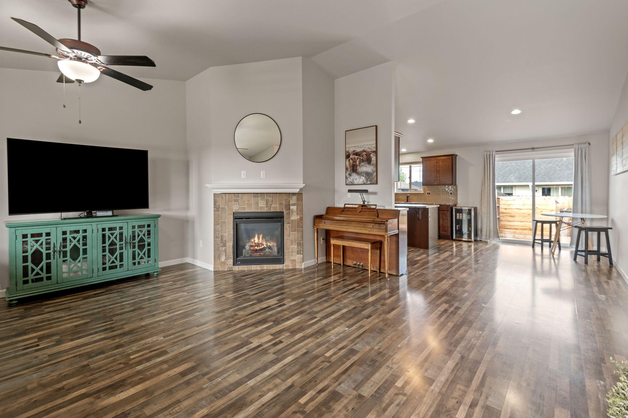 2425 NW 7th Street