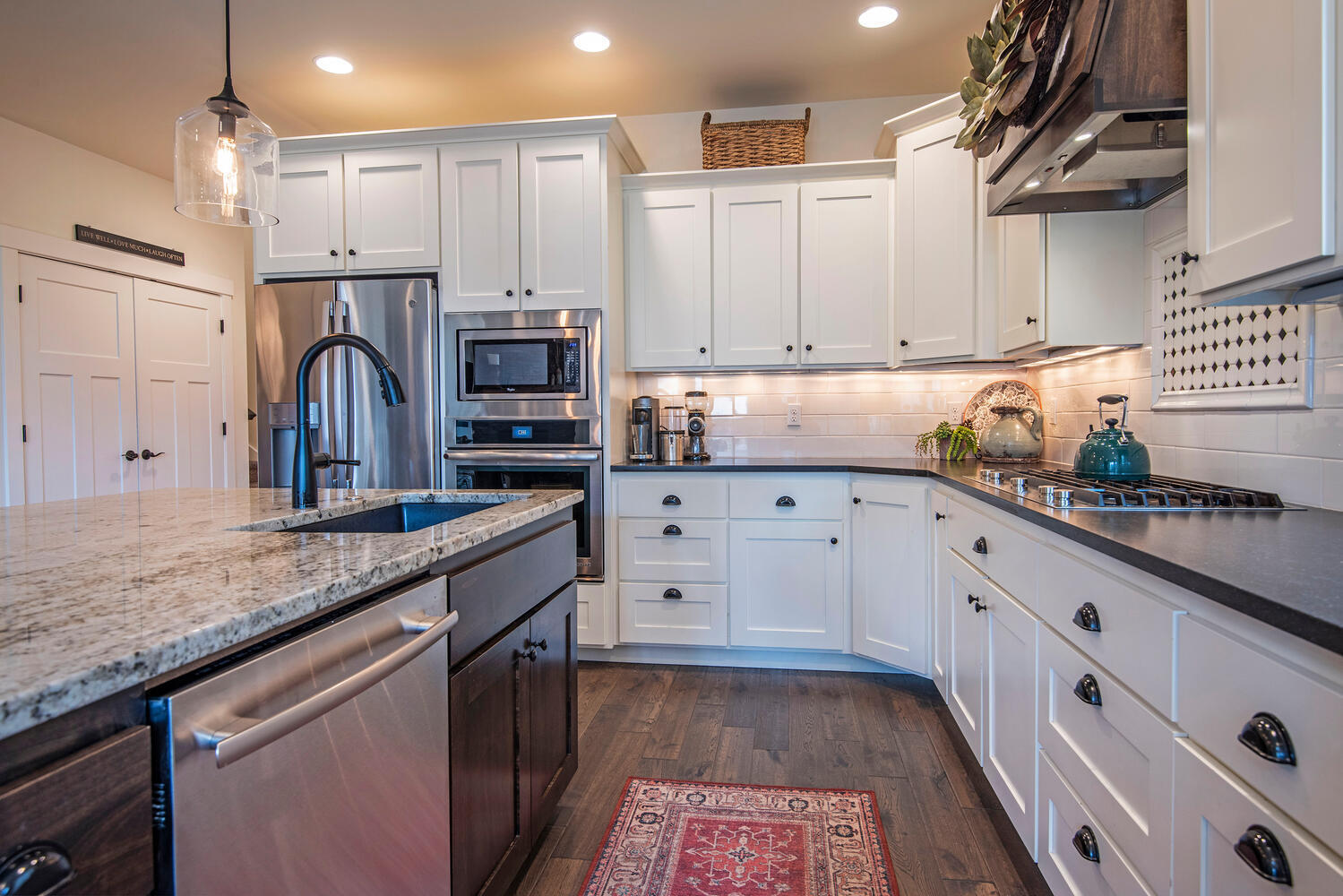 Pine Meadow Vill - Residential