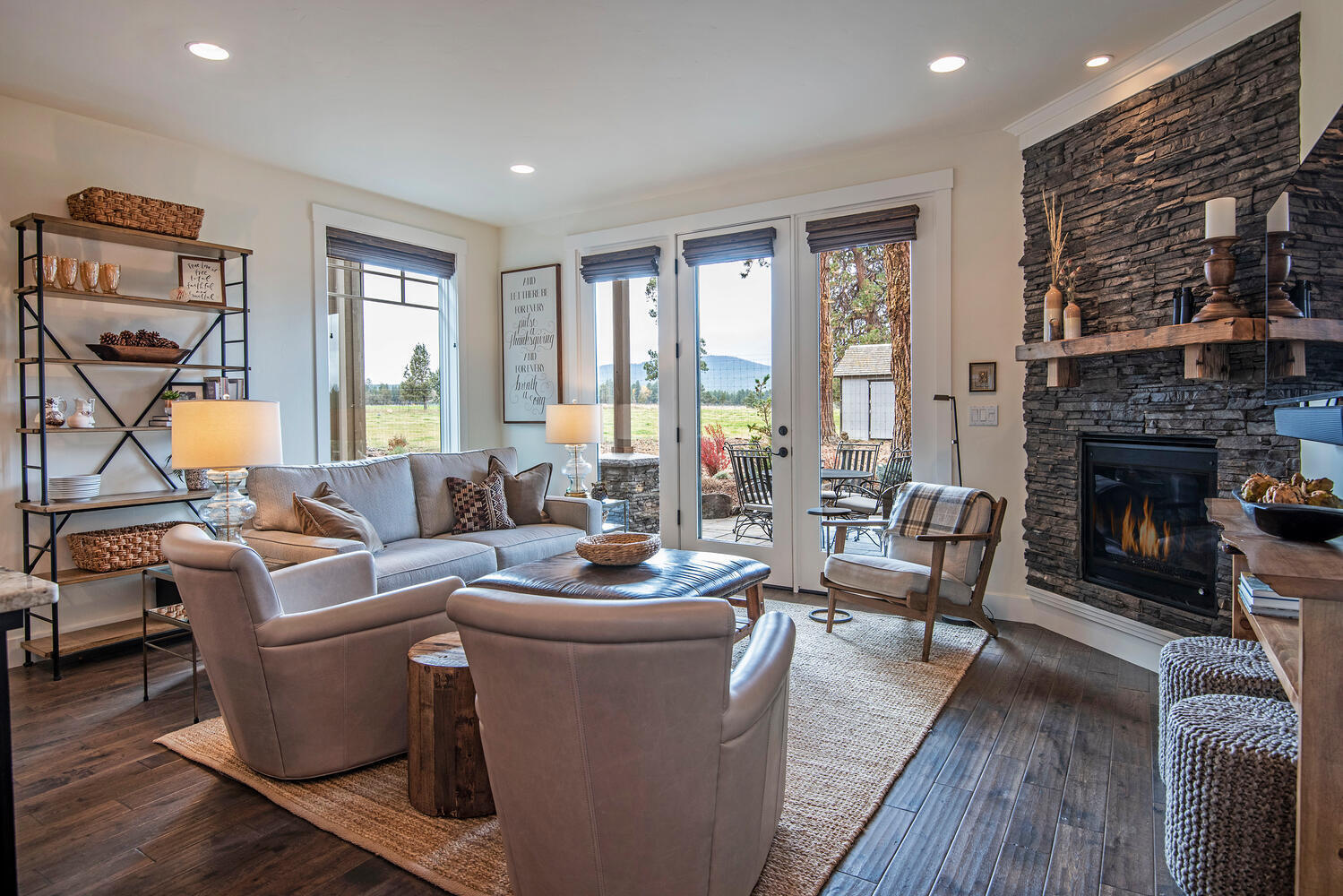 Pine Meadow Vill - Residential