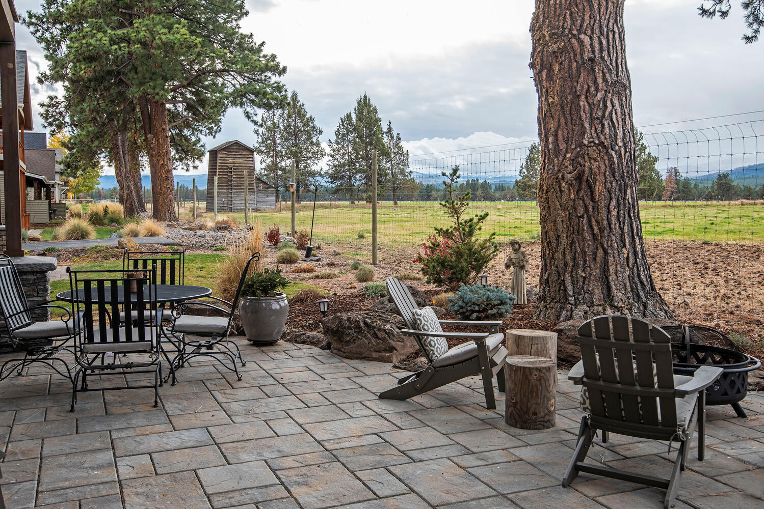 Pine Meadow Vill - Residential