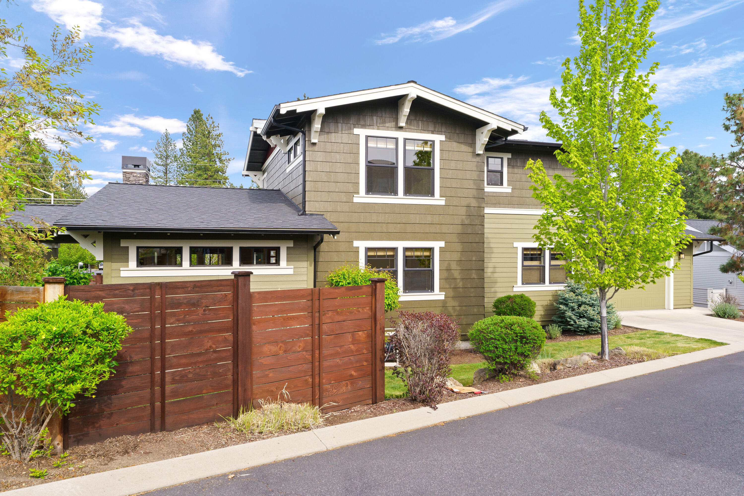 2355 NW Floyd Lane