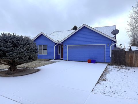 2958 SW Peridot Avenue Redmond OR 97756