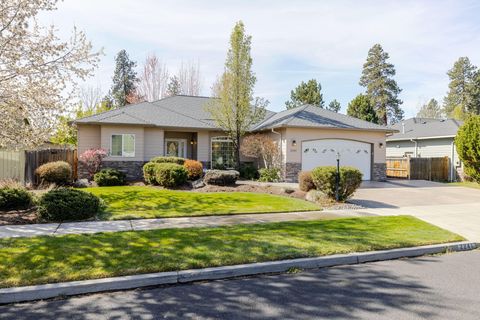 Tiny photo for 2241 SE Pilatus Lane, Bend, OR 97702 (MLS # 220219747)