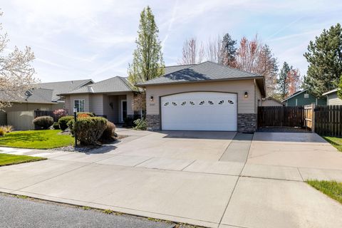 Tiny photo for 2241 SE Pilatus Lane, Bend, OR 97702 (MLS # 220219747)