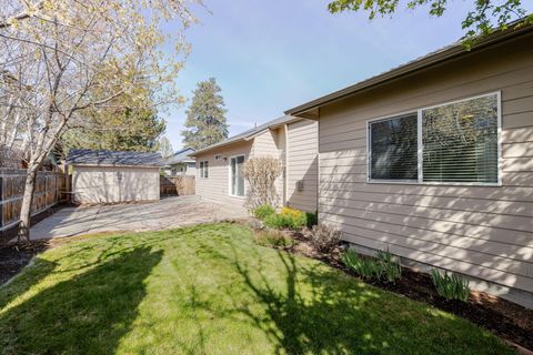 Tiny photo for 2241 SE Pilatus Lane, Bend, OR 97702 (MLS # 220219747)