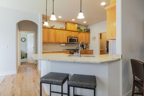 Tiny photo for 2241 SE Pilatus Lane, Bend, OR 97702 (MLS # 220219747)