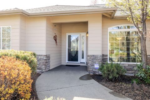 Tiny photo for 2241 SE Pilatus Lane, Bend, OR 97702 (MLS # 220219747)