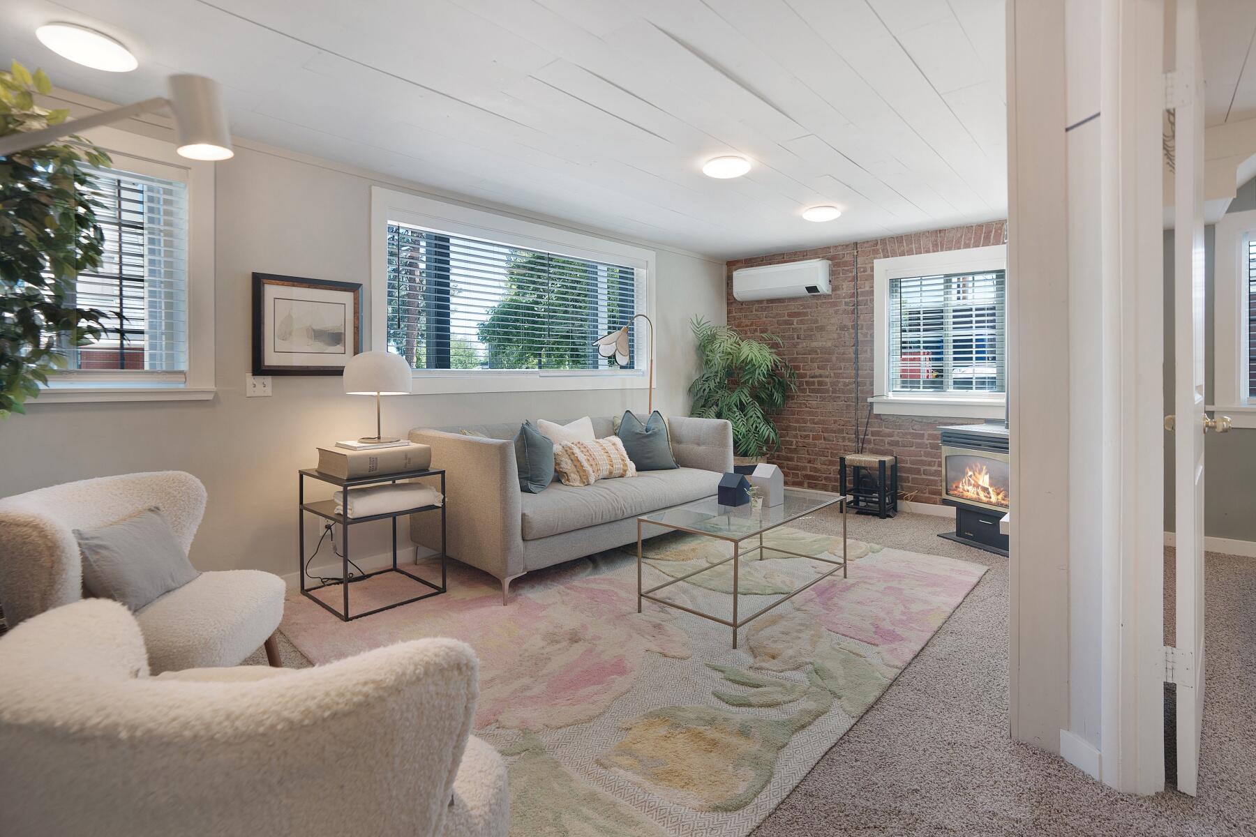 1st Addition Bend Pk - Residential Income