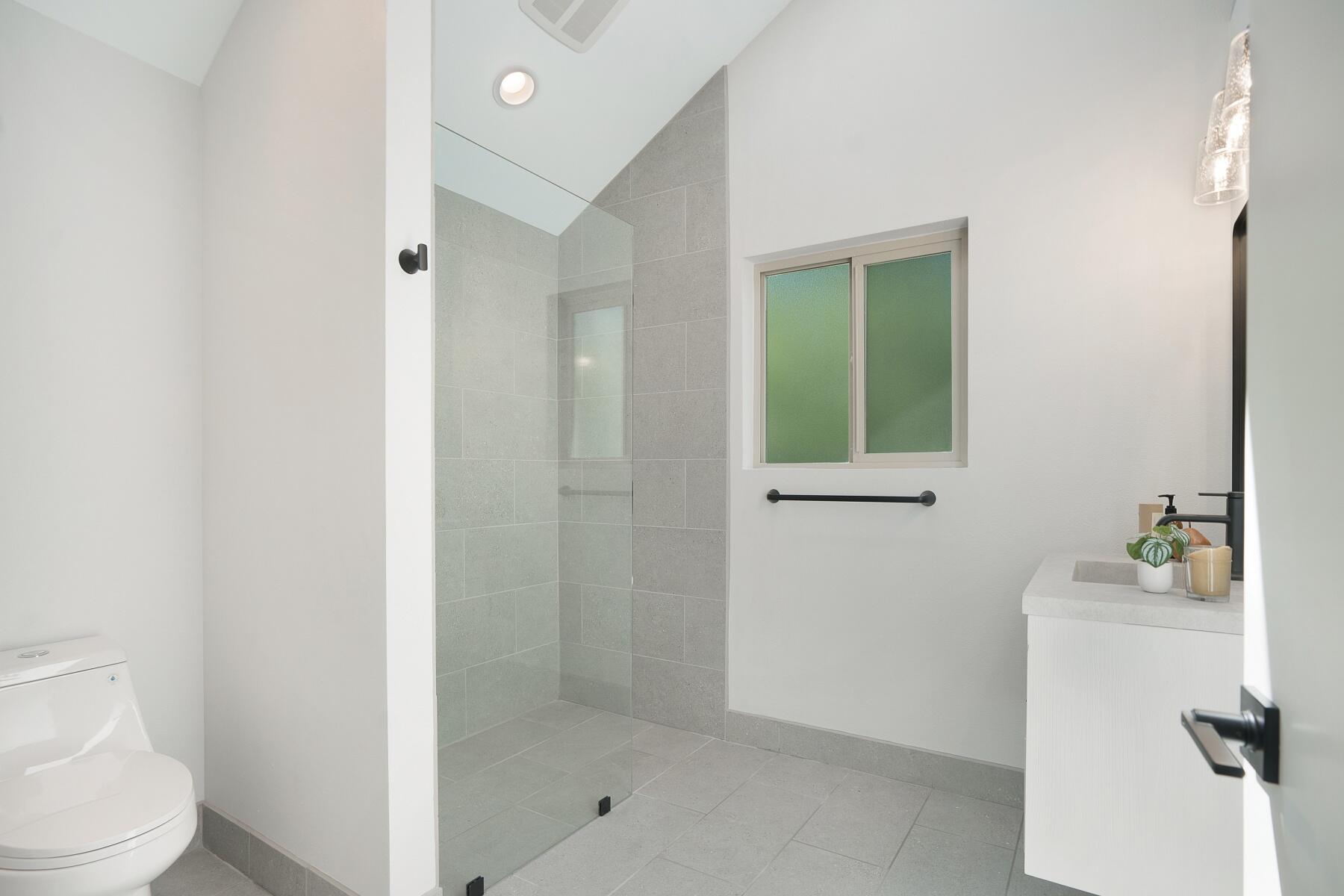 1st Addition Bend Pk - Residential Income