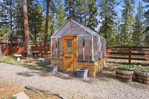 Tiny photo for 69566 Halter, Sisters, OR 97759 (MLS # 220217834)