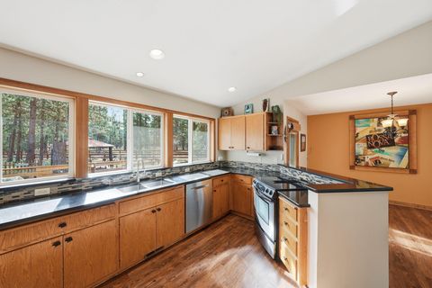 Tiny photo for 69566 Halter, Sisters, OR 97759 (MLS # 220217834)