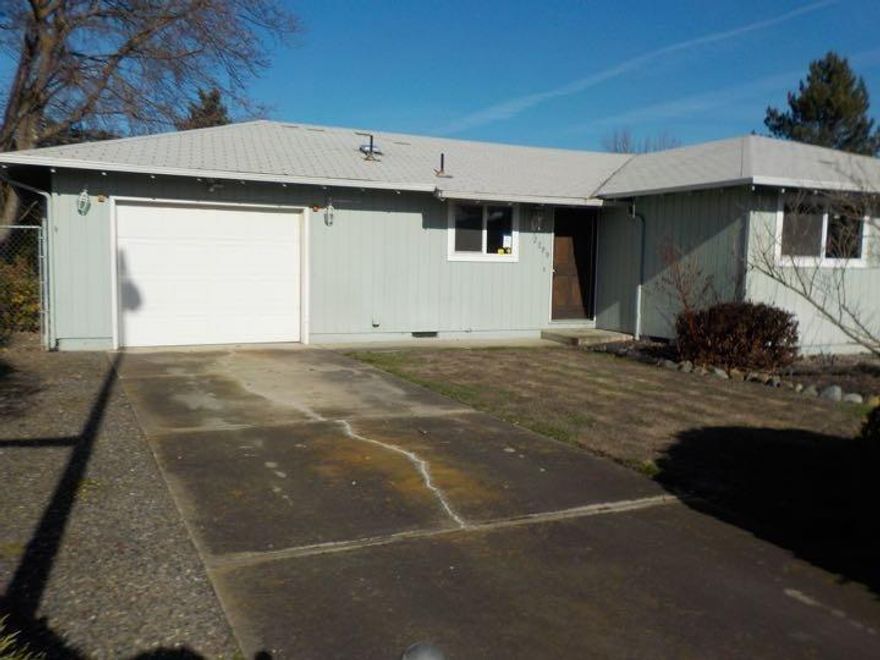 Great East Medford homes for a low price. Nice single story Ranch style is very nice inside and out. Sits on a large corner lot with a big back yard. Many updates are done.this is move in ready. Won't last long.