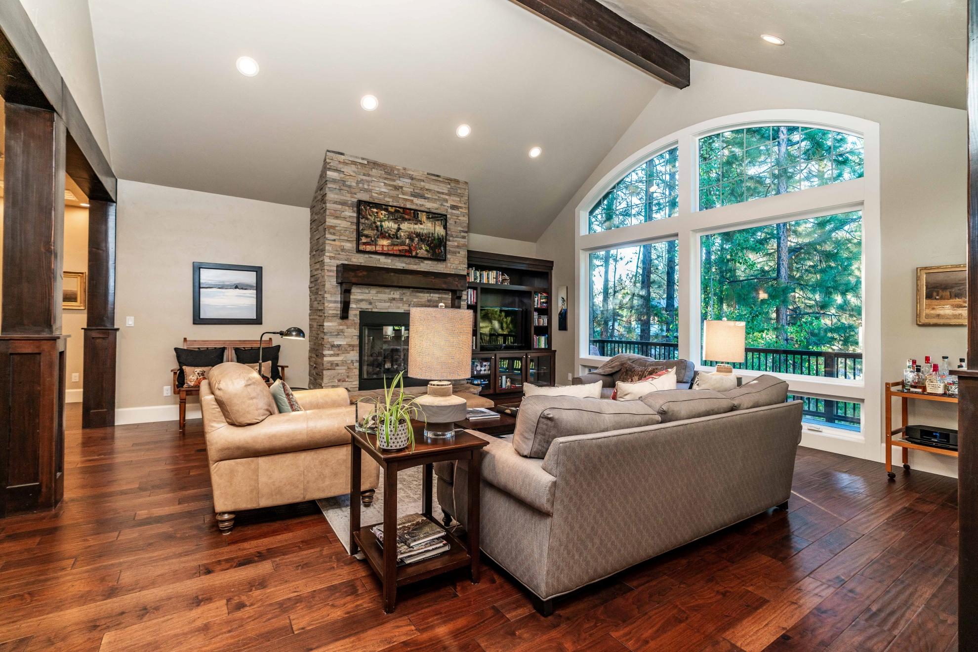 Skyliner Summit - Residential