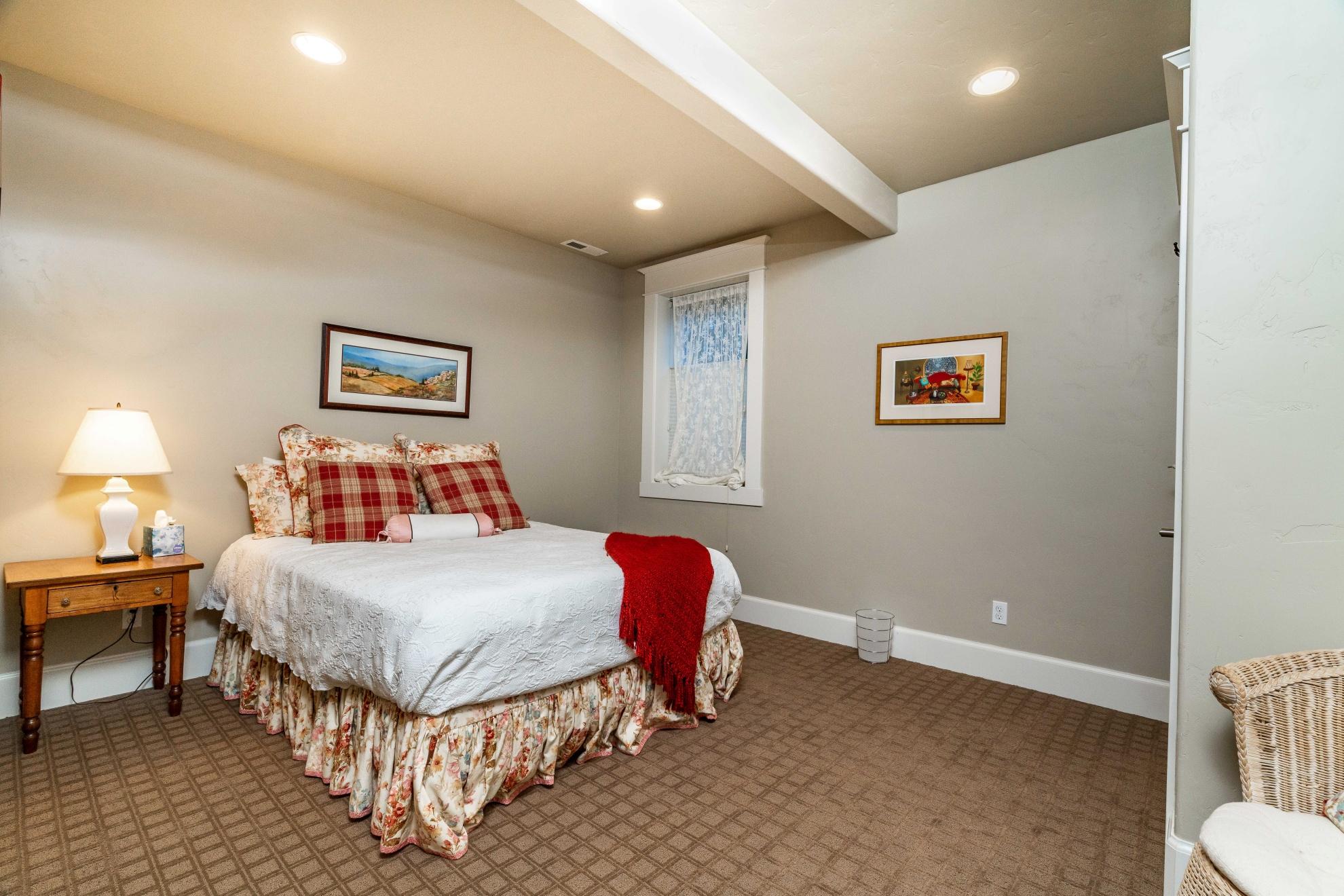 Skyliner Summit - Residential