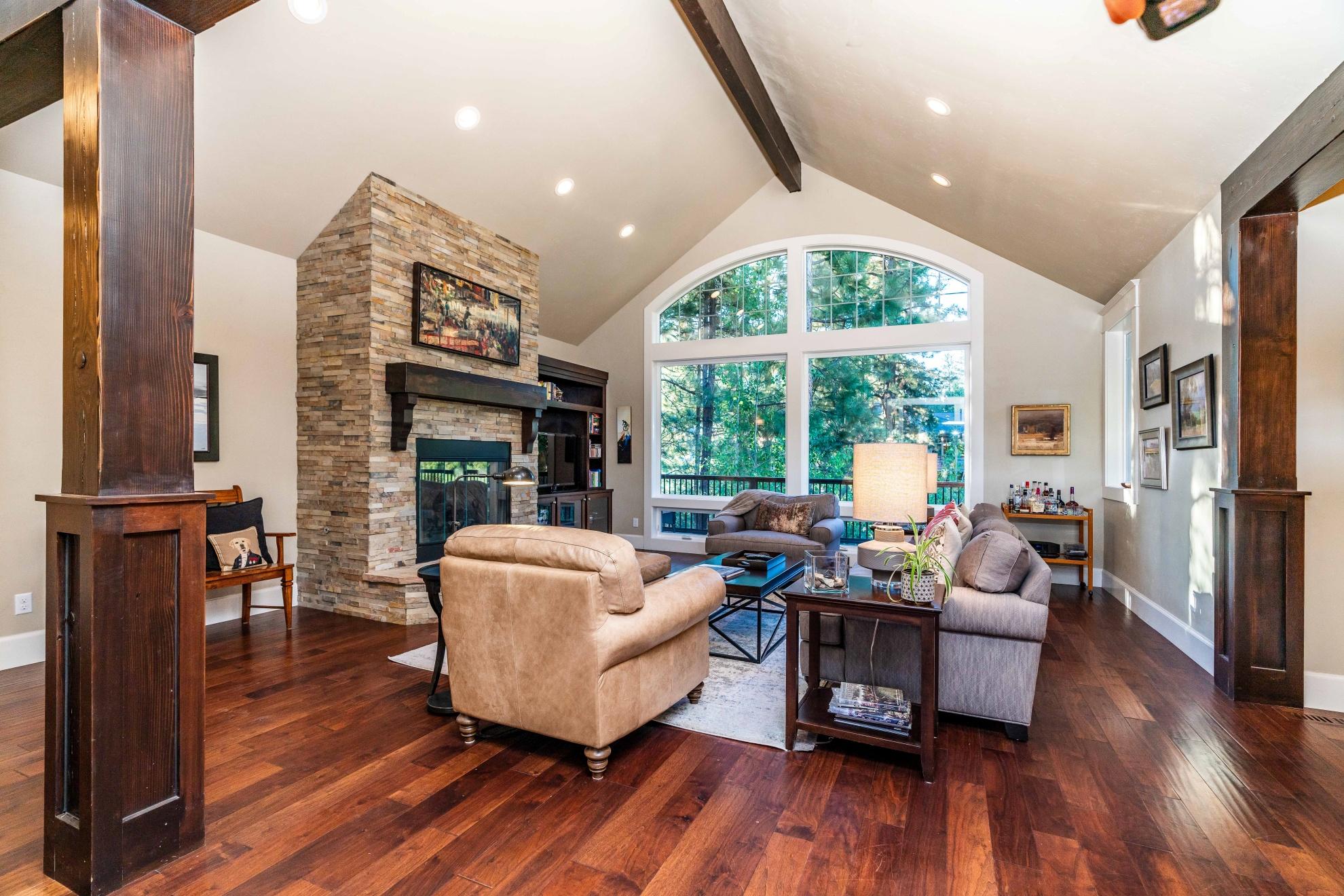 Skyliner Summit - Residential