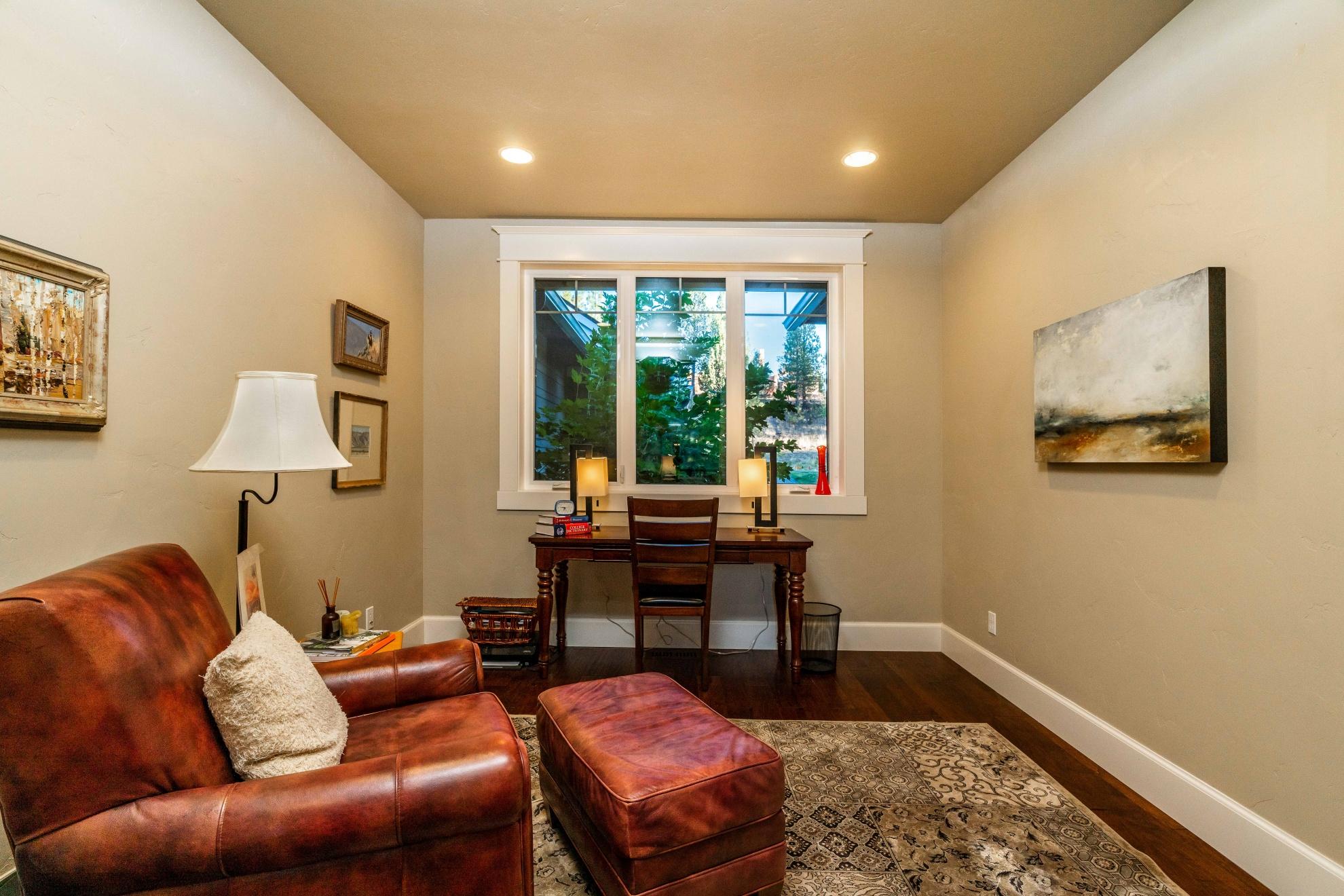 Skyliner Summit - Residential