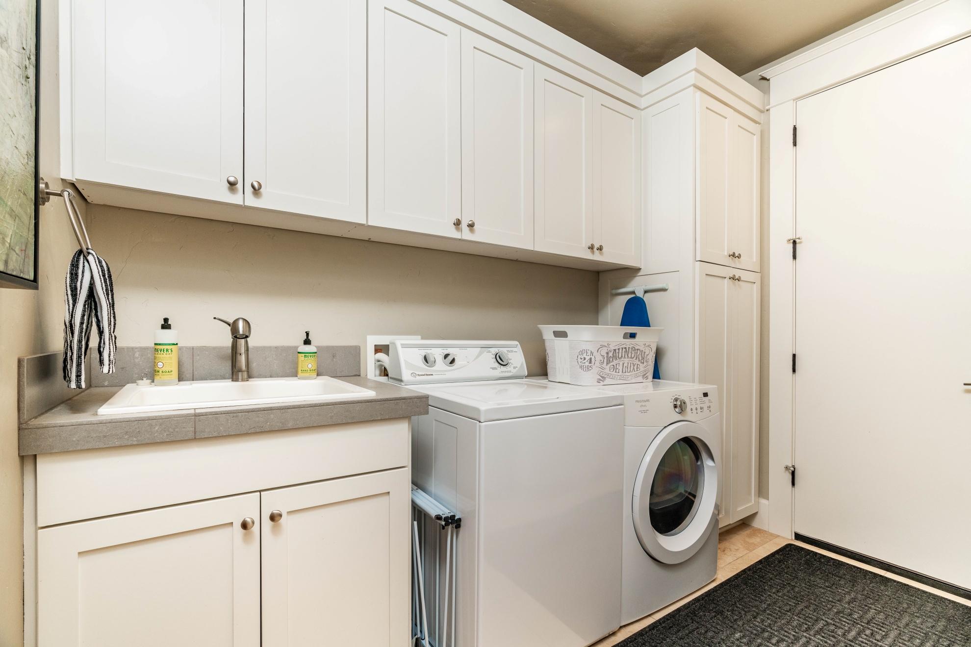 Skyliner Summit - Residential