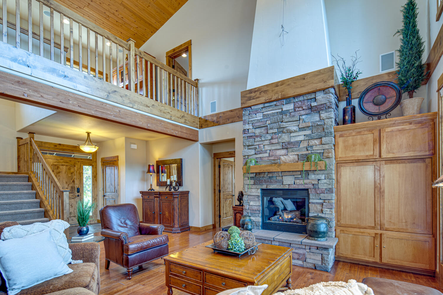 Eagle Crest - Residential