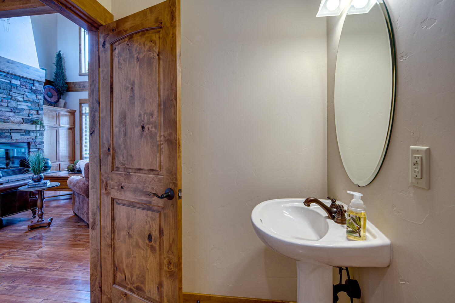 Eagle Crest - Residential