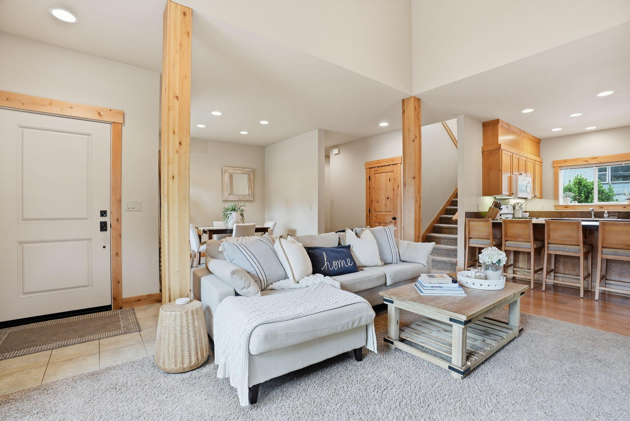 115 NW Mount Washington Drive