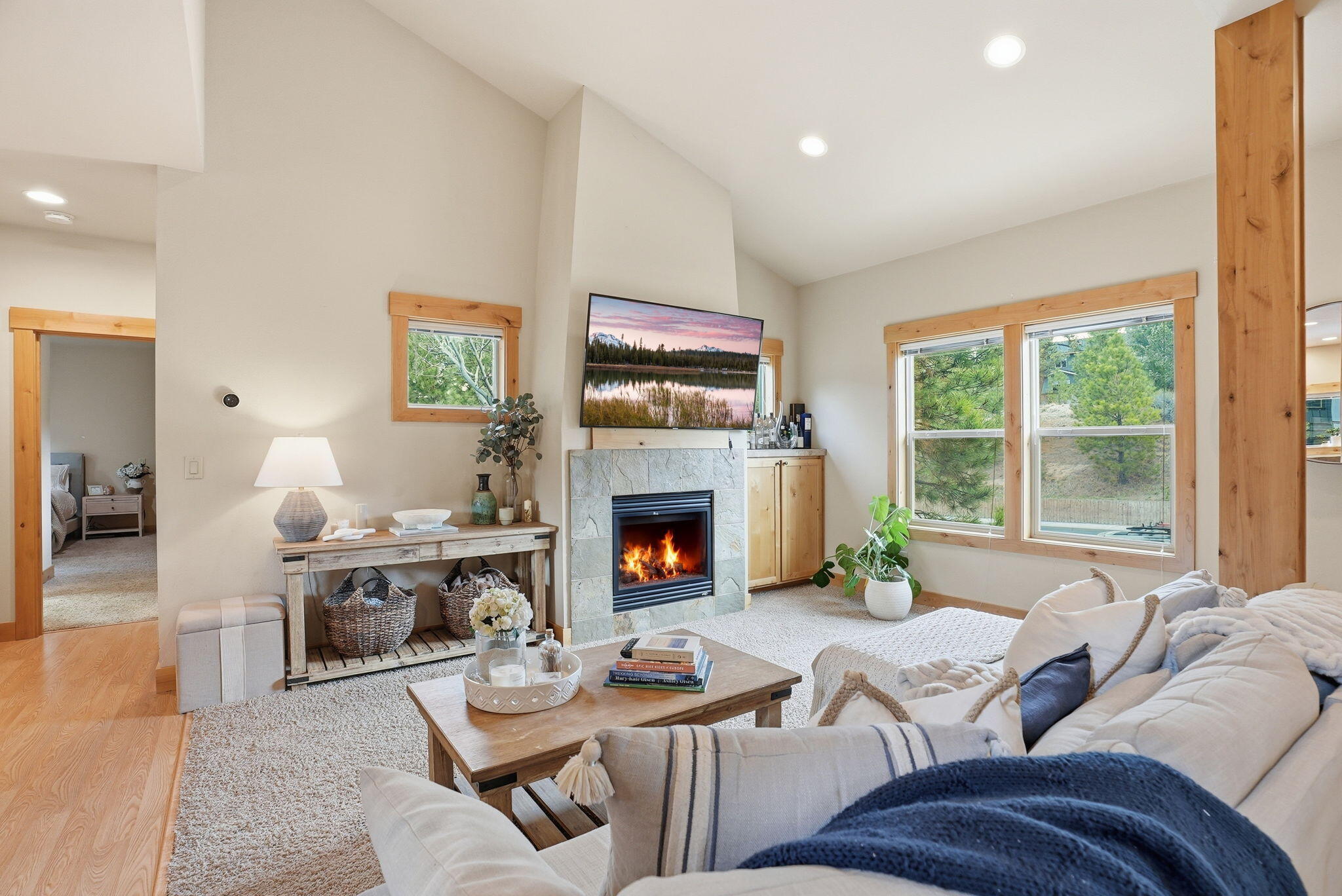 115 NW Mount Washington Drive