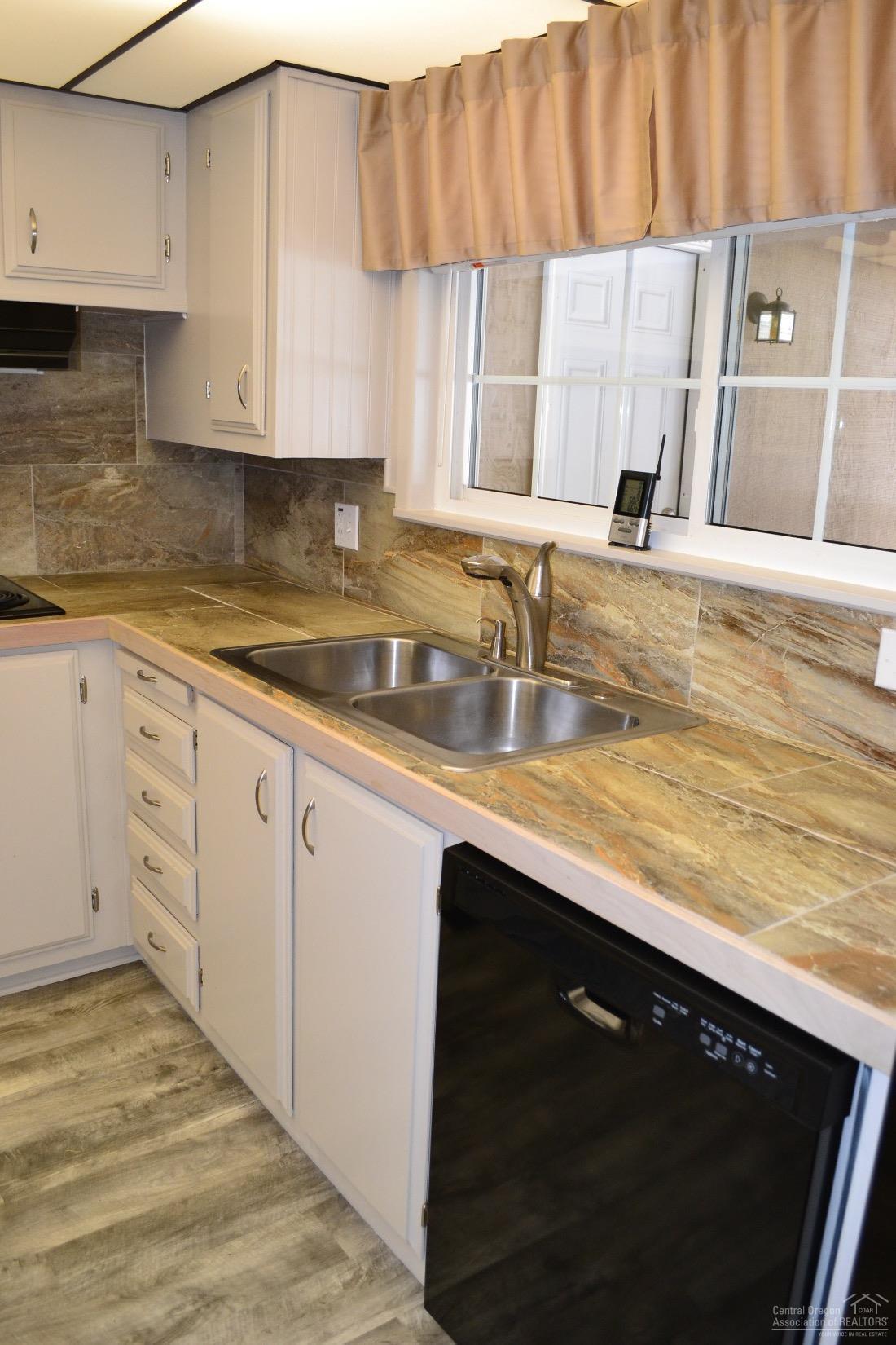 Crane Prairie Est - Residential