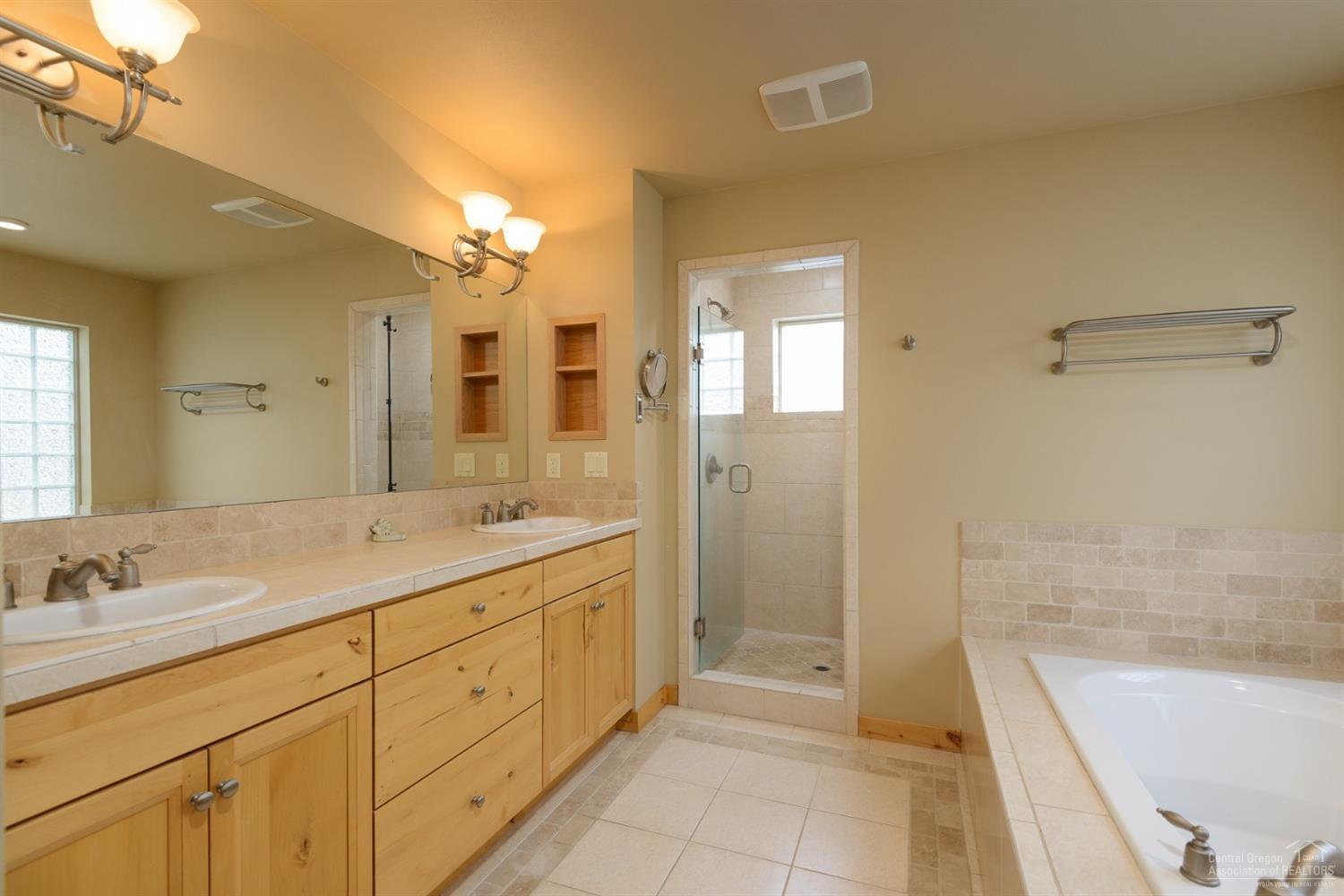 Otter Run - Residential