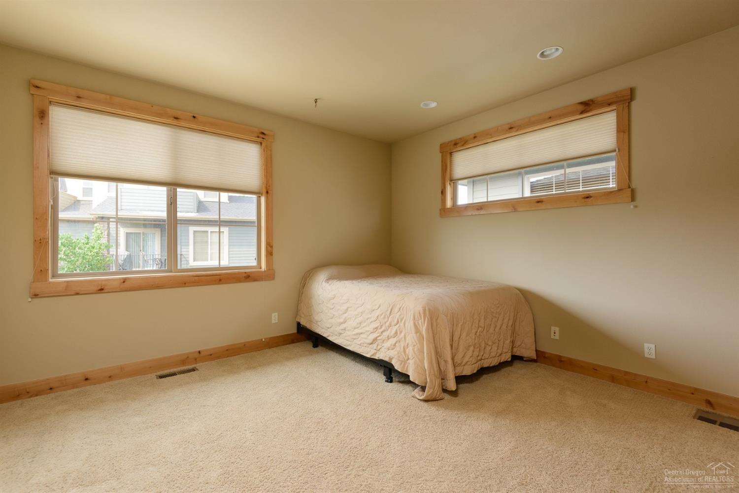 Otter Run - Residential