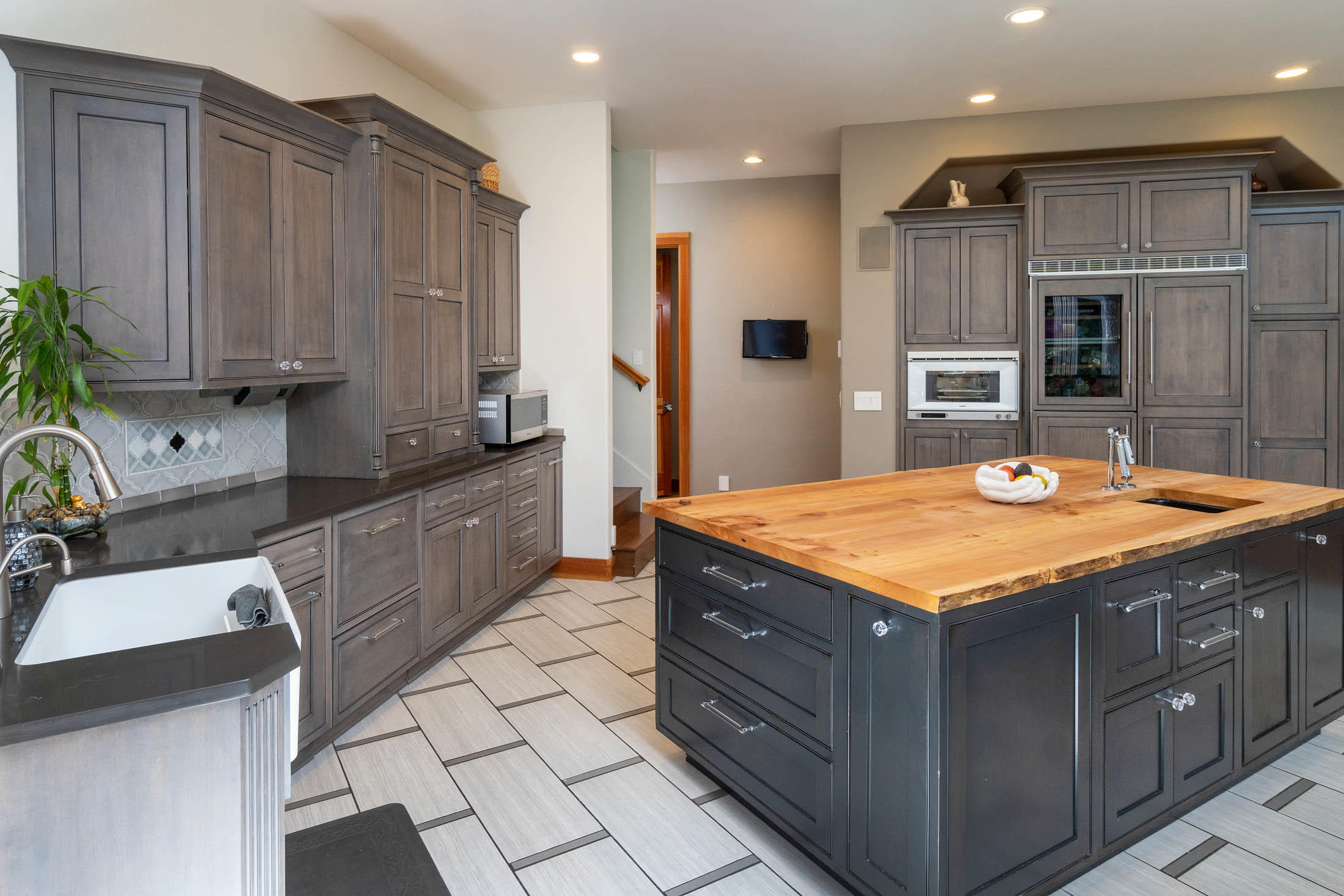 Broken Top - Residential